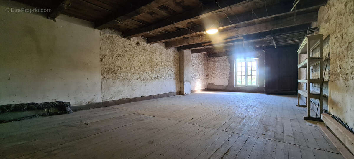 Maison à BETHELAINVILLE
