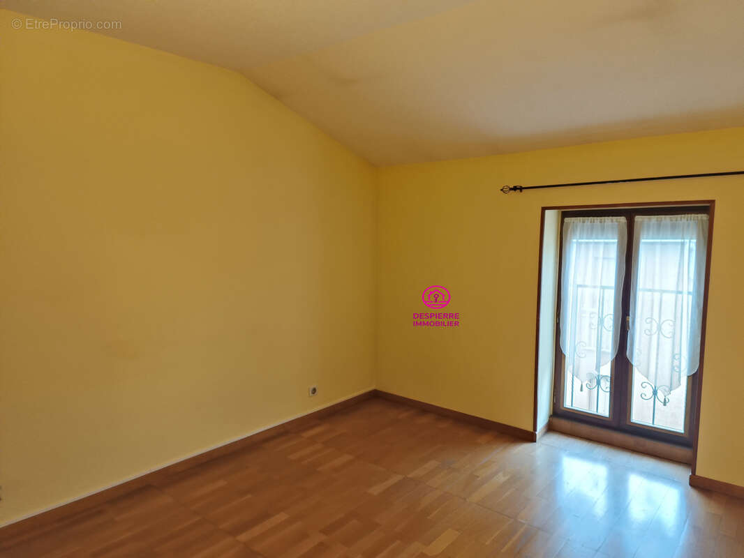 Appartement à ROUSSILLON