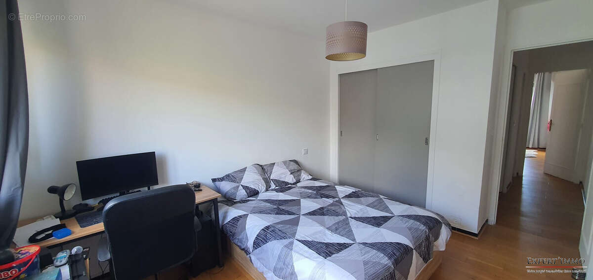 Appartement à LA VALETTE-DU-VAR