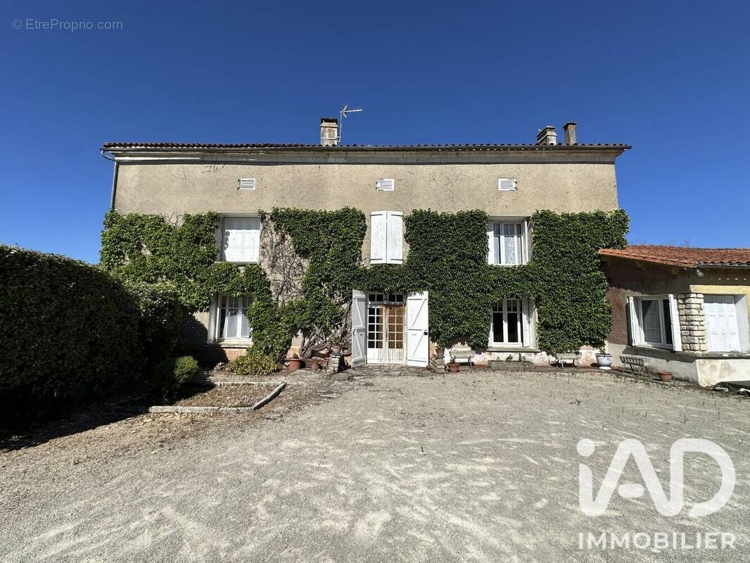 Photo 1 - Maison à VILLIERS-COUTURE