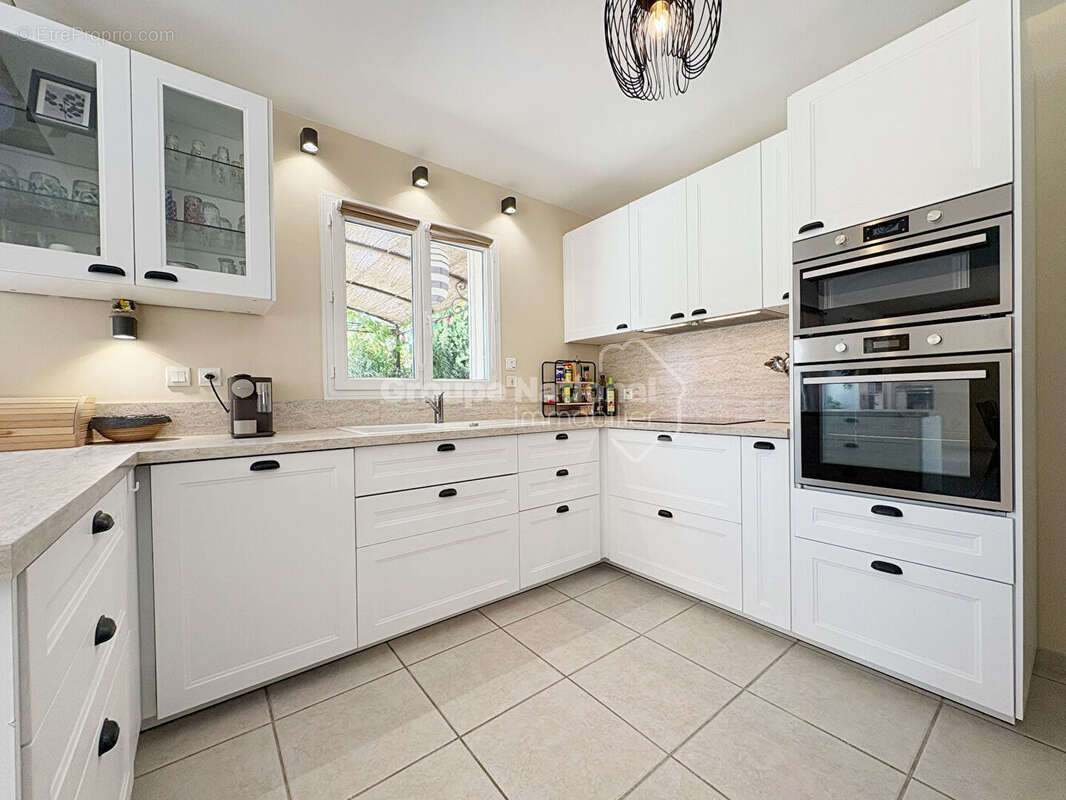 Maison t4 -  lamanon - photo 6