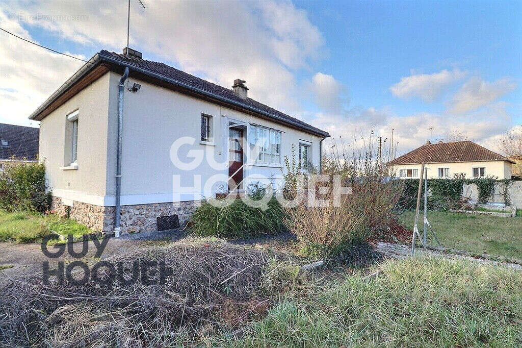 Maison à BERNAY