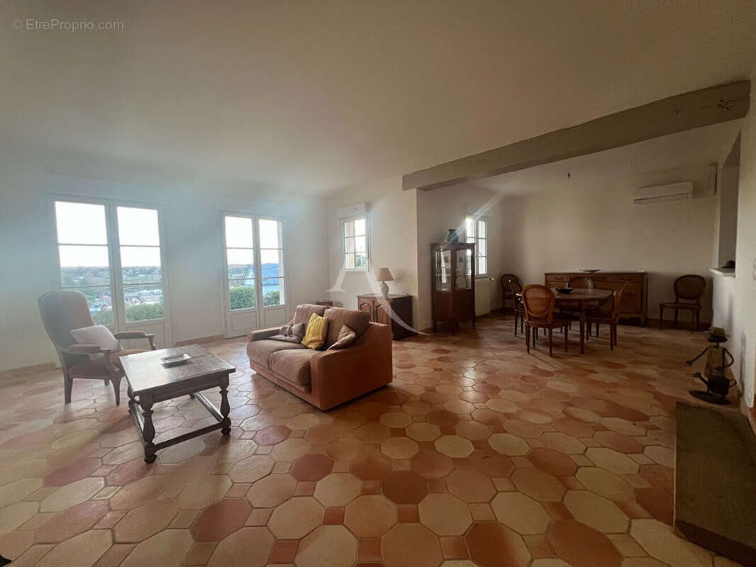 Maison à MONTRICHARD