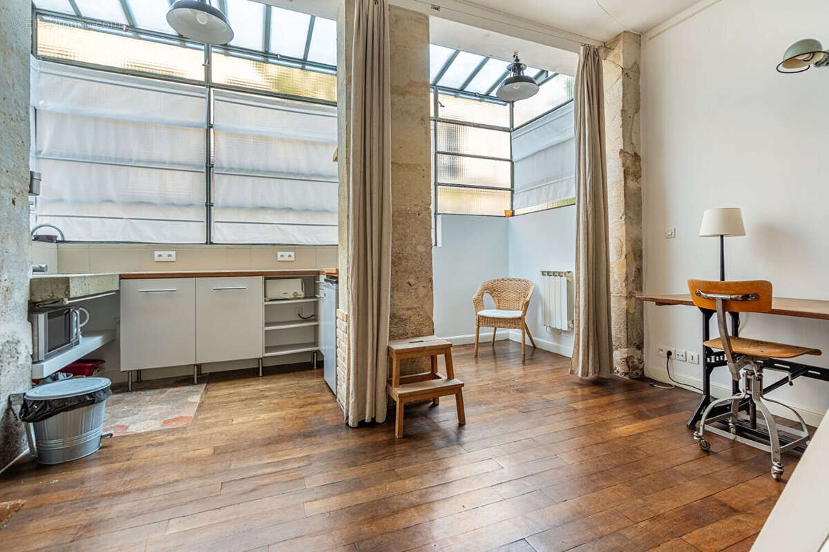 Appartement à PARIS-11E