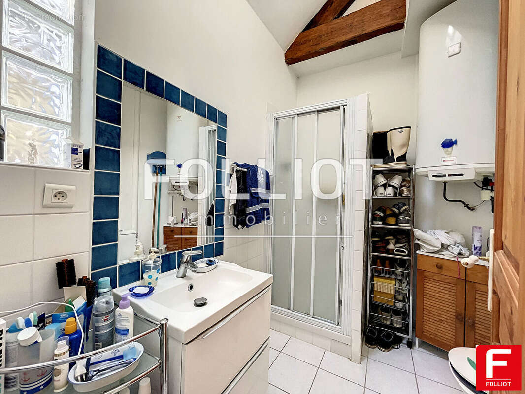 GRANVILLE : appartement T3 à vendre Hyper centre - photo 5