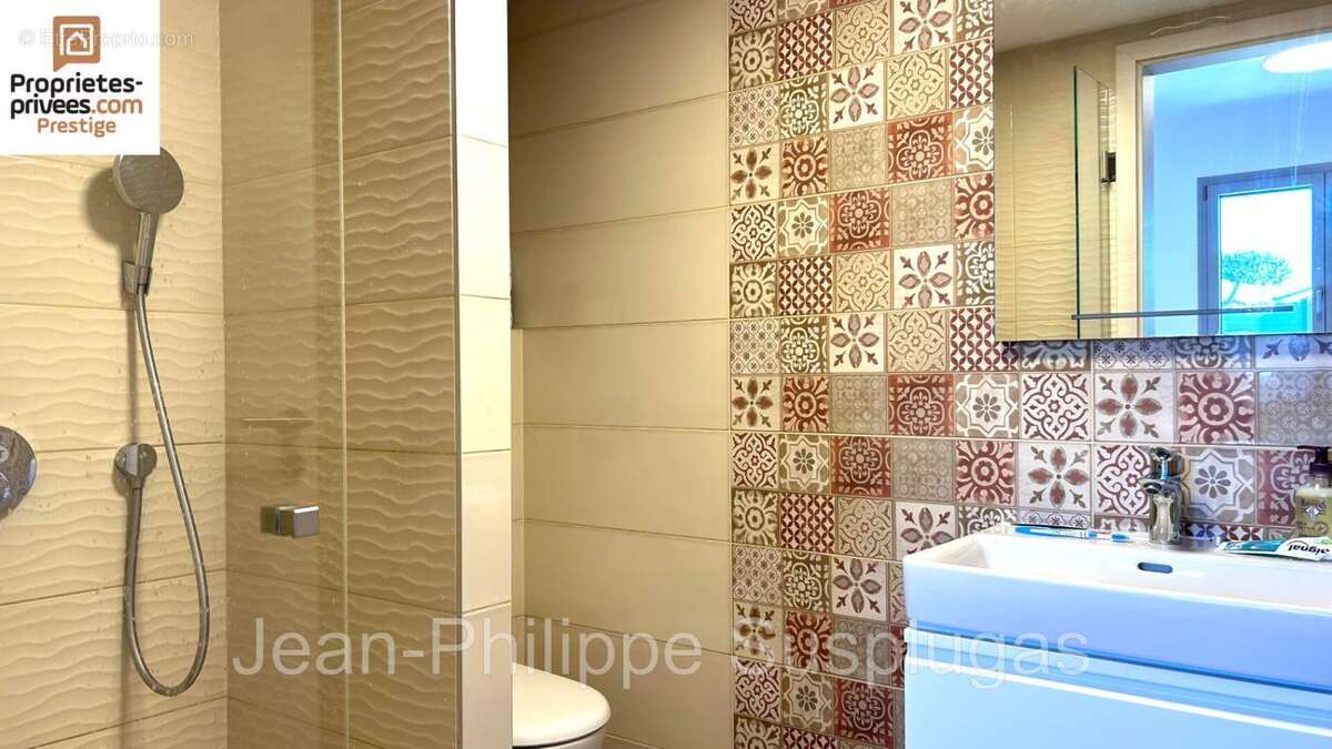 Maison à SAINT-CYR-SUR-MER