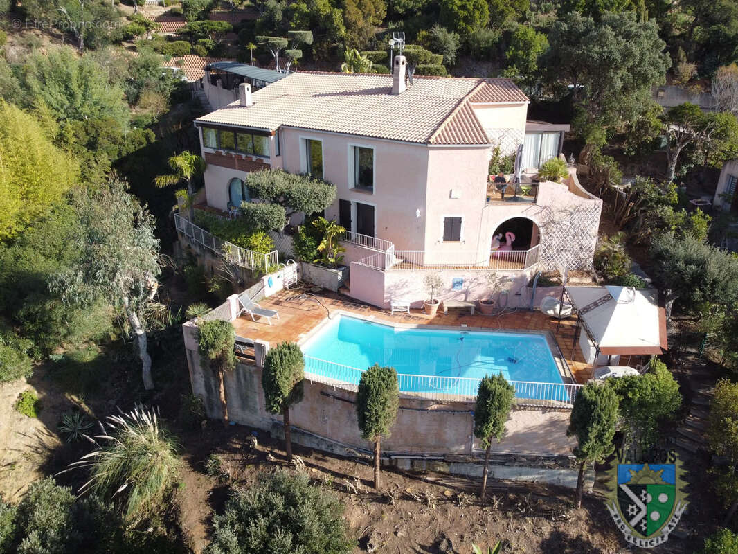 Maison à LA LONDE-LES-MAURES