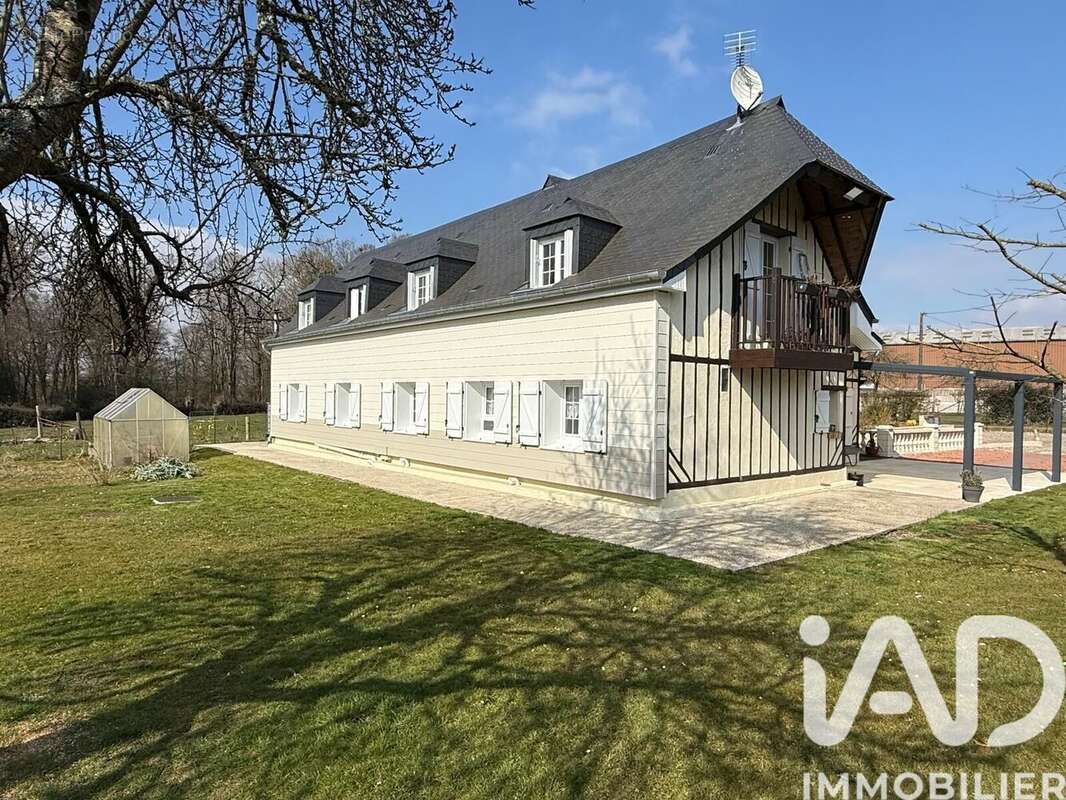 Maison 171 m² à Criquiers  - photo 2