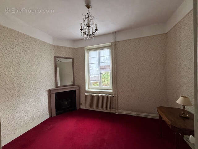 Maison à CHARBONNIERES-LES-BAINS