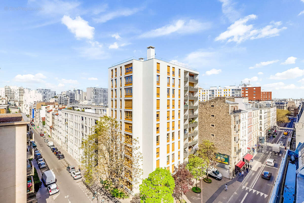Appartement à PARIS-14E