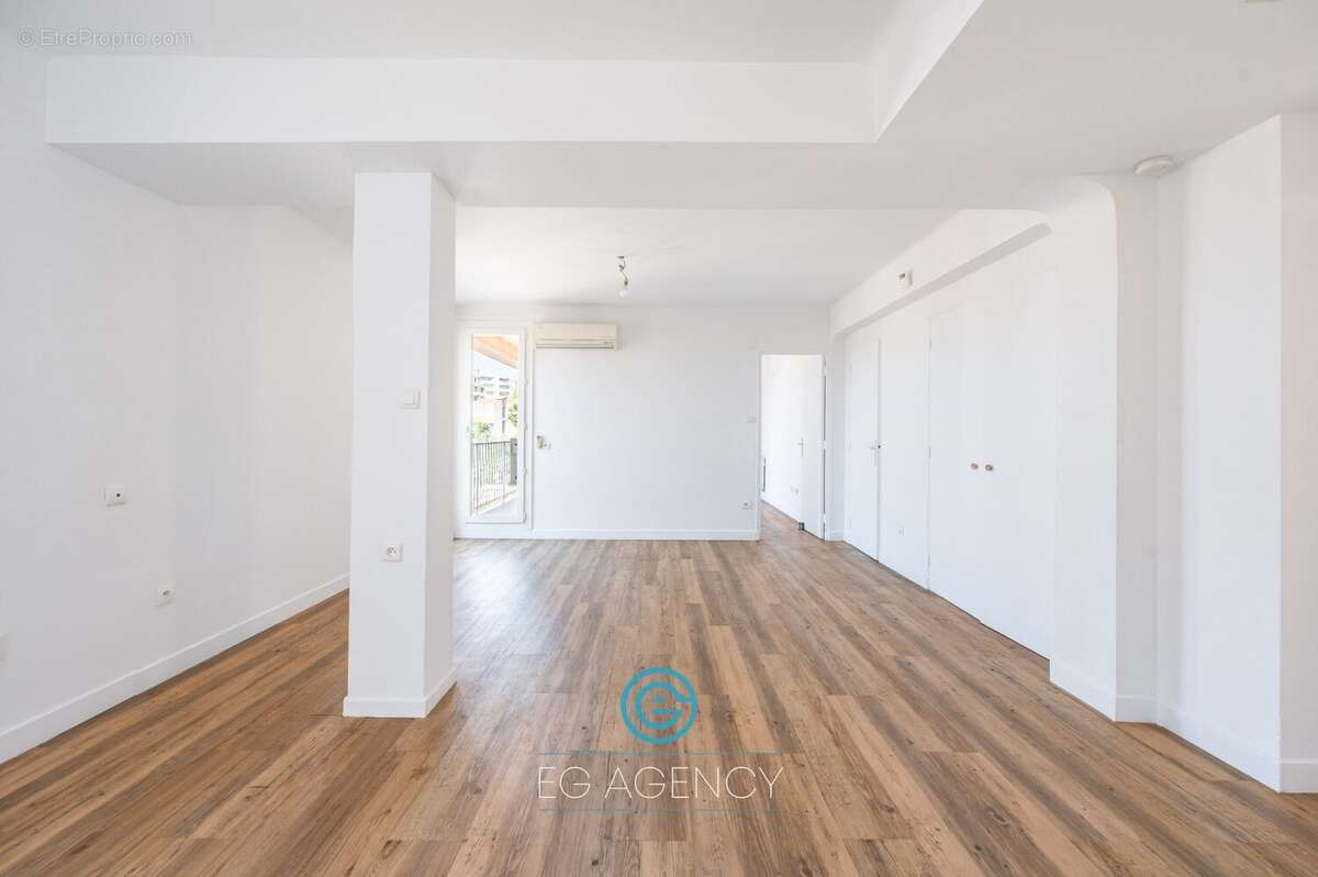 Appartement à MARSEILLE-4E