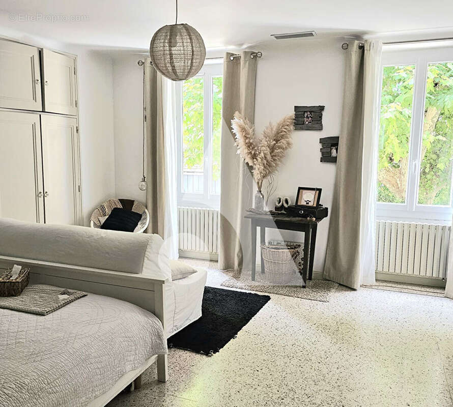 Maison à JONQUIERES