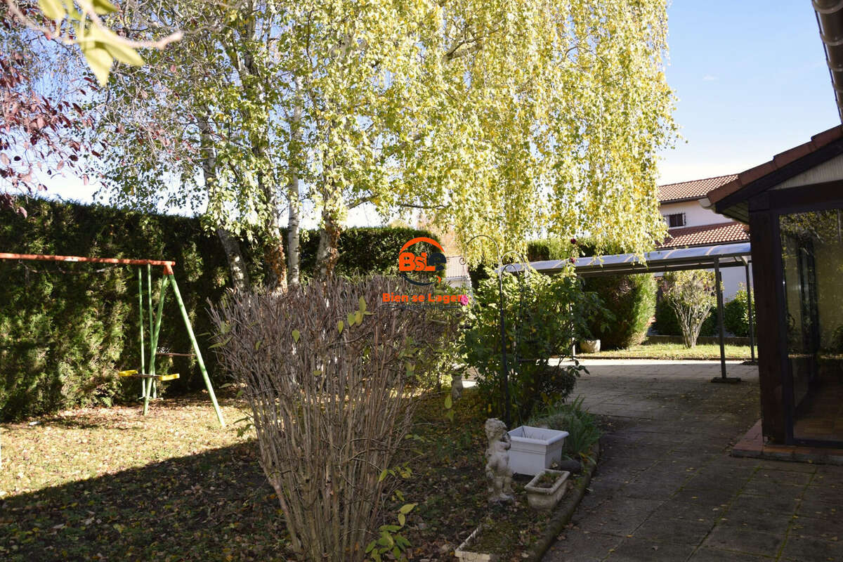 MAISON PLAIN PIED 4 PIECES A VENDRE - BSLE -Bien Se Loger Ensemble VEYRE MONTON  votre agence de proximité - Maison à TALLENDE