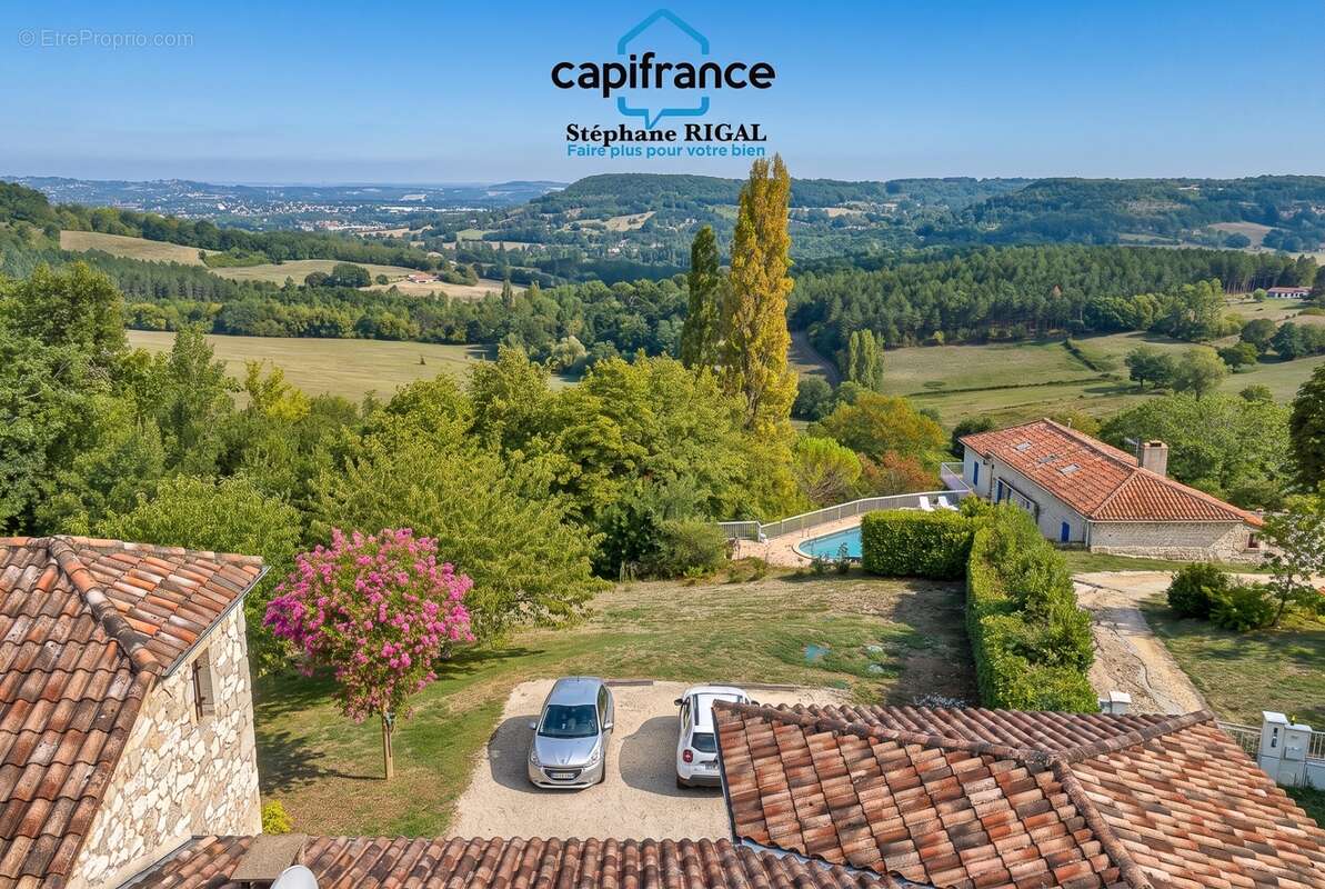Propriete à vendre 5 pièces PUJOLS (47) Maison de 135m2 sur 6144m2 de terrain et piscine - photo 2