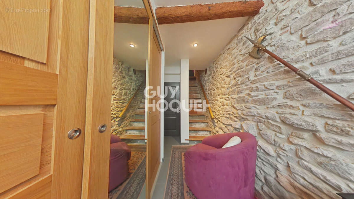 LA LIVINIERE : maison de caractère 5 pièces à vendre, terrasse, garage 57m2 - photo 11