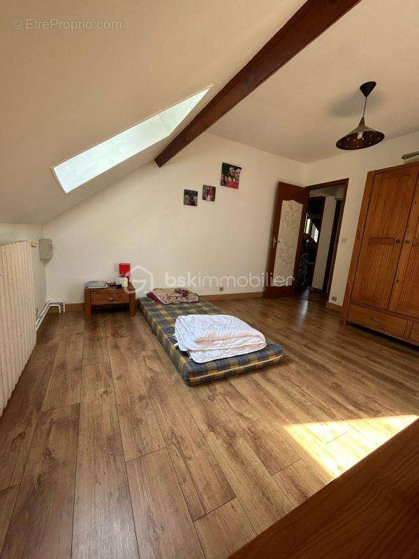 Maison à VERNOU-LA-CELLE-SUR-SEINE