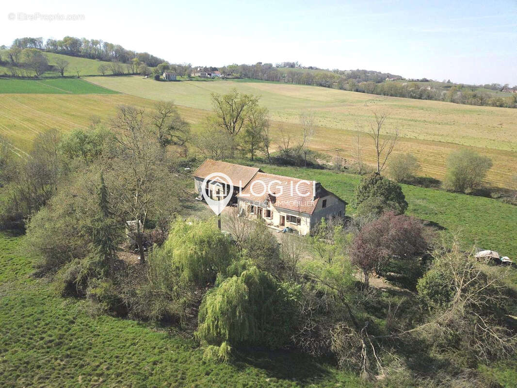Maison à AURIONS-IDERNES
