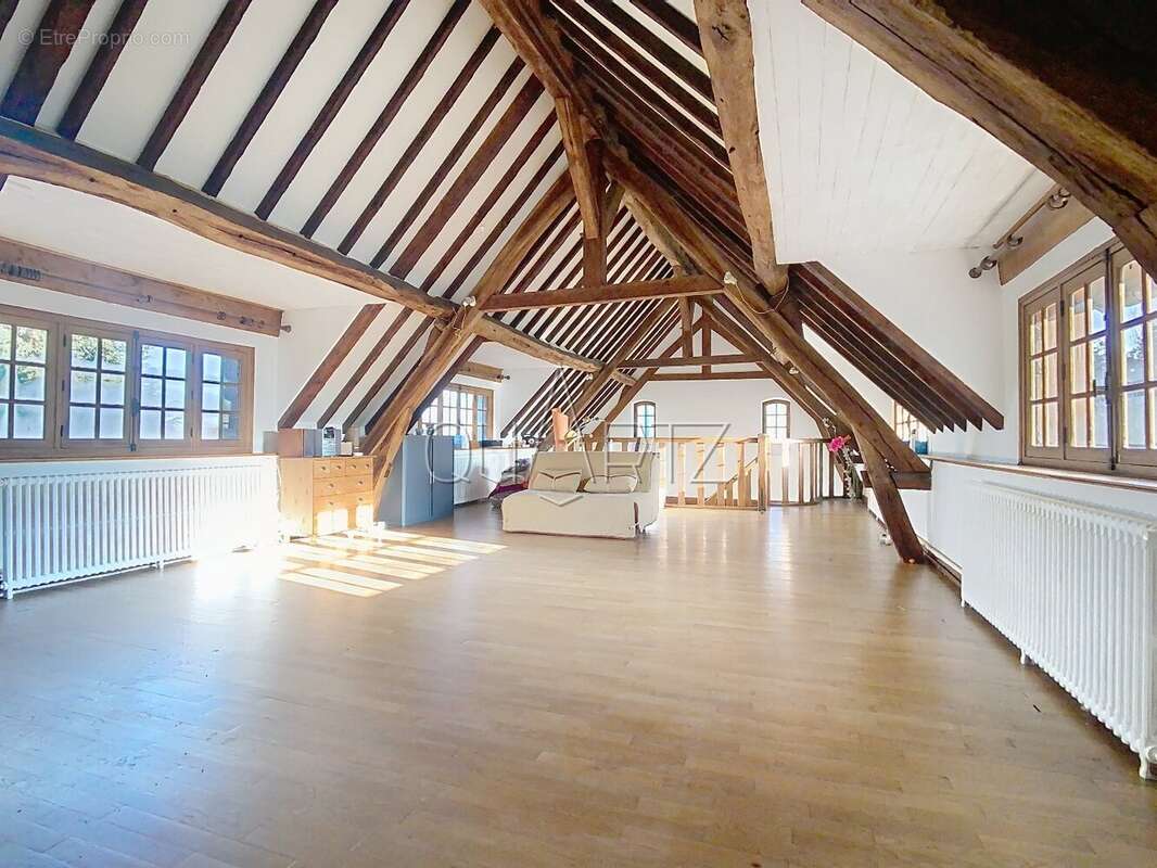 Maison à HOUDAN