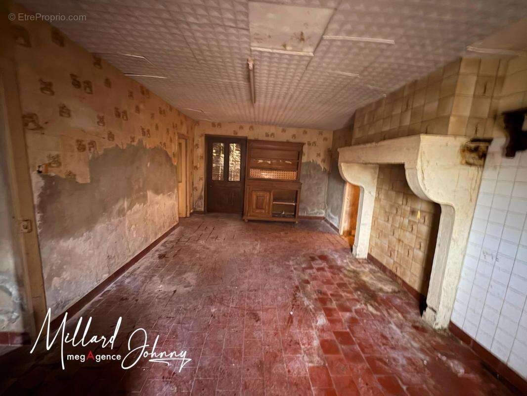 Maison 3 pièces à rénover - photo 2