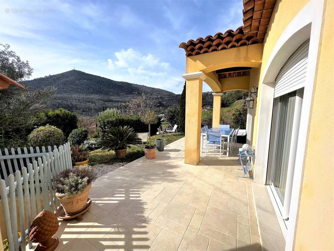 Maison à TOURRETTE-LEVENS