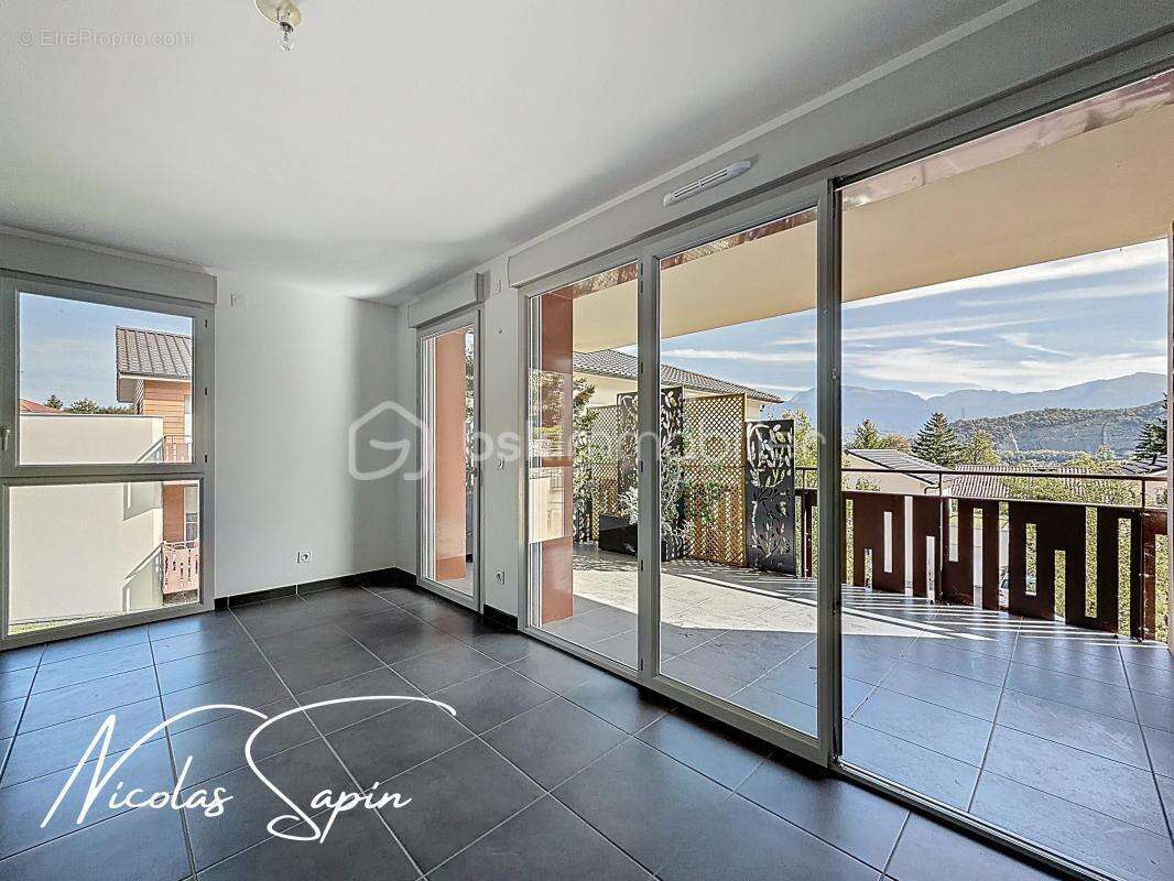 Appartement à CLAIX