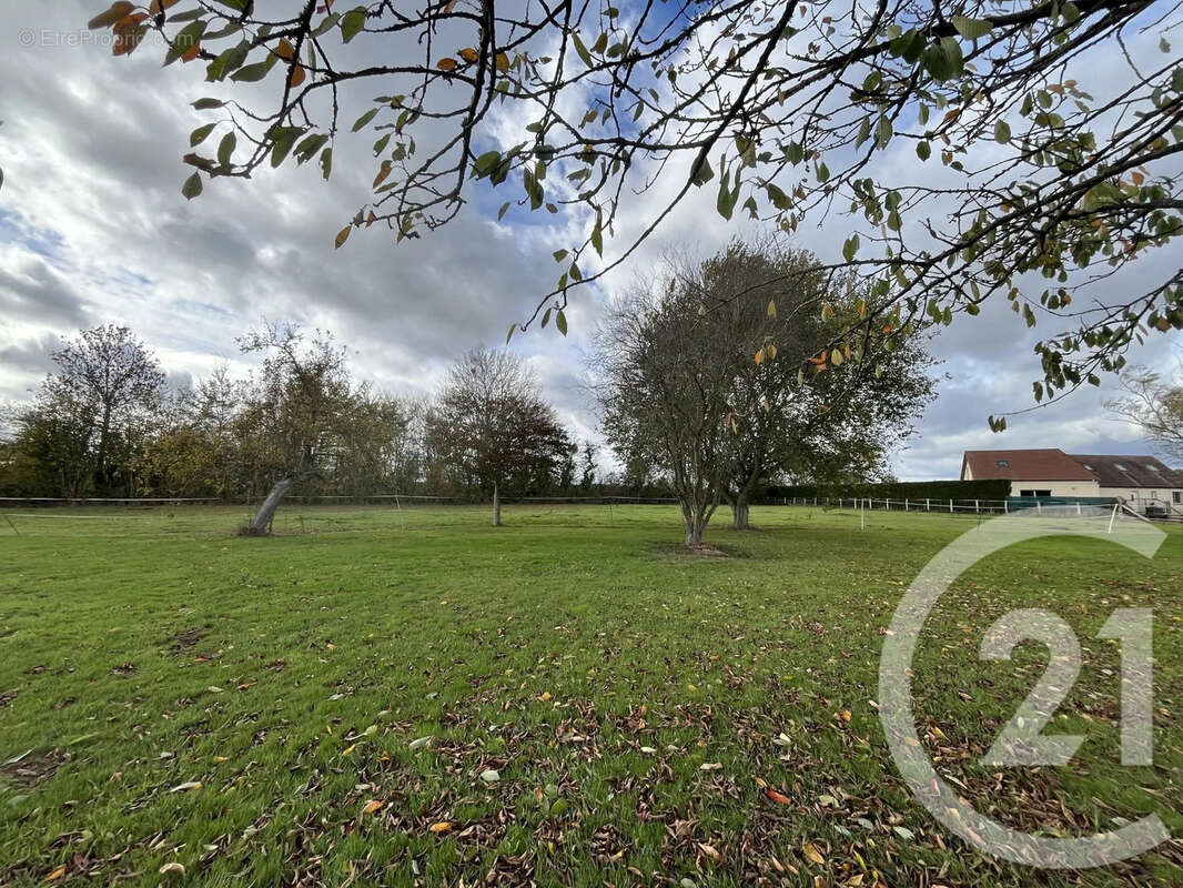 Maison à LA BARRE-EN-OUCHE