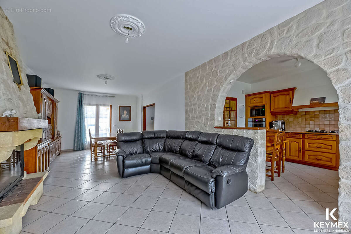 Maison à RONQUEROLLES