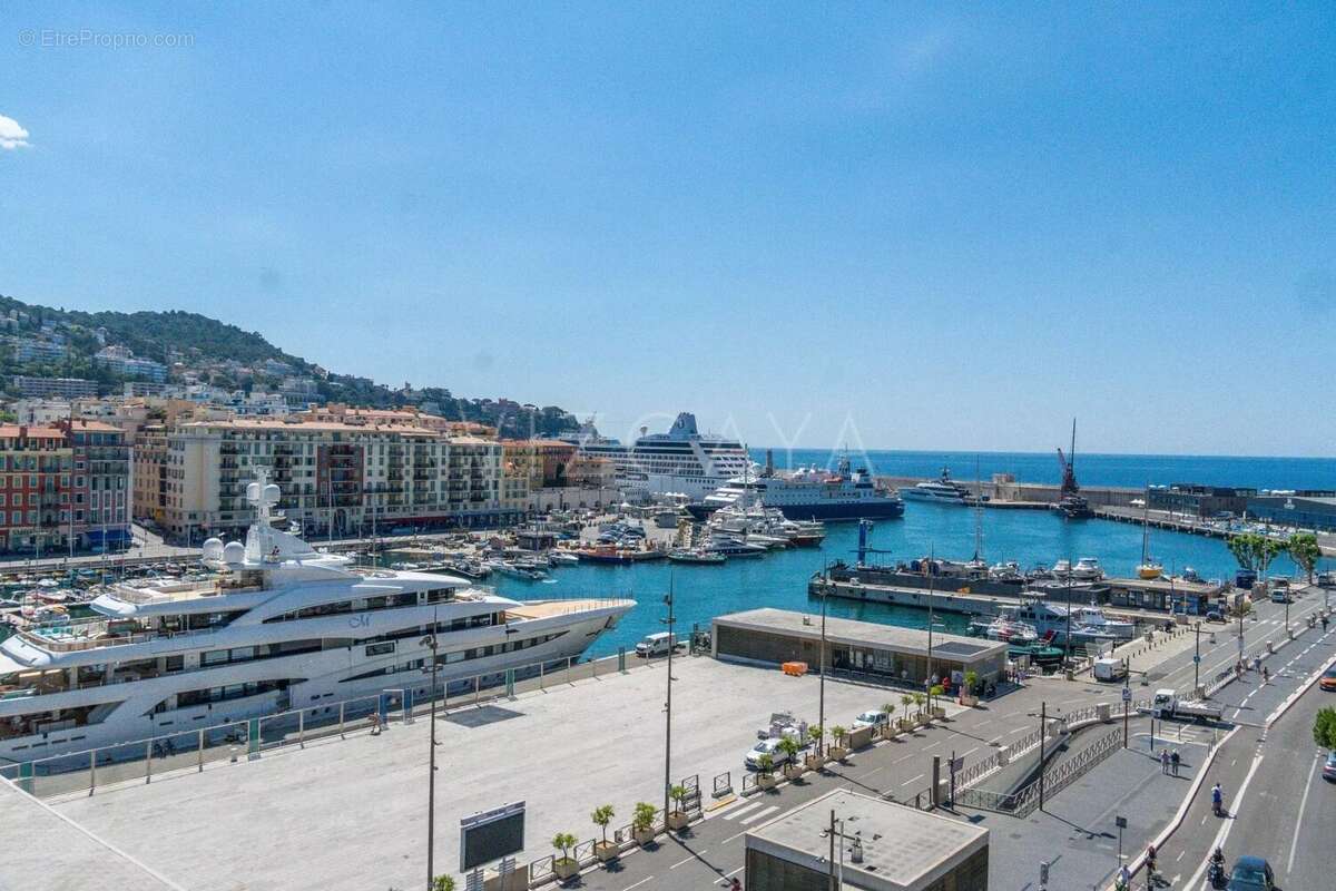 Port de Nice- Dernier étage - Vente 3 pièces - Terrasses - Vue mer - photo 14