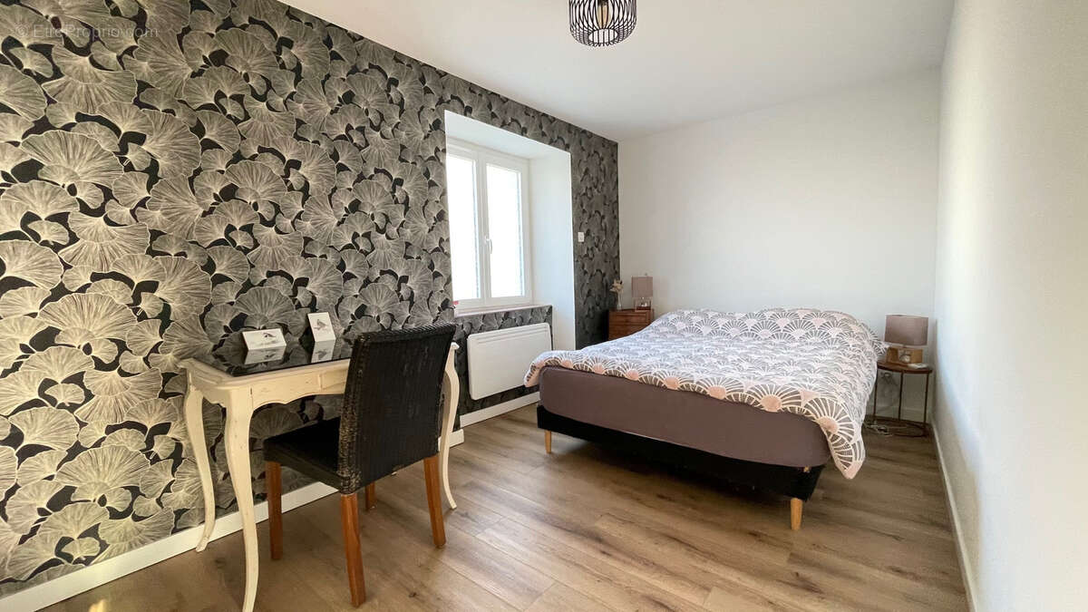 Maison à LE RELECQ-KERHUON