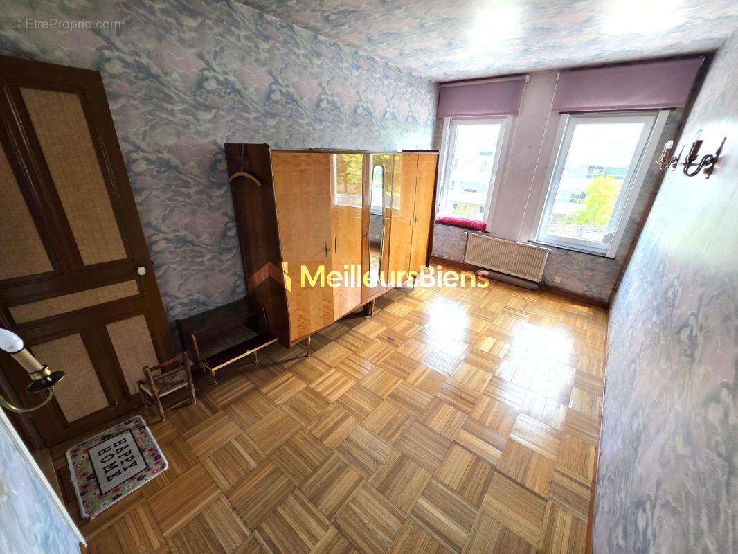 Maison 132 m² à Maubeuge avec 4 chambres, garage et jardin - photo 8