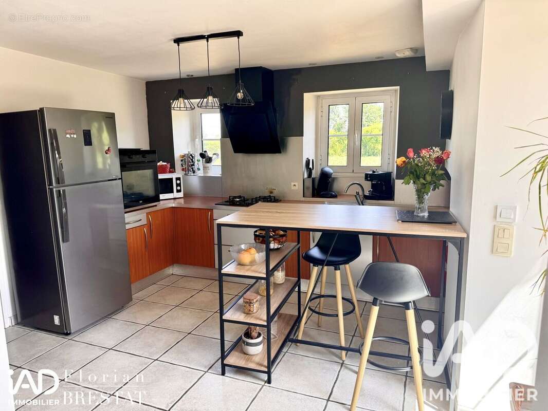 Maison 132 m² à Aureilhan  - photo 3