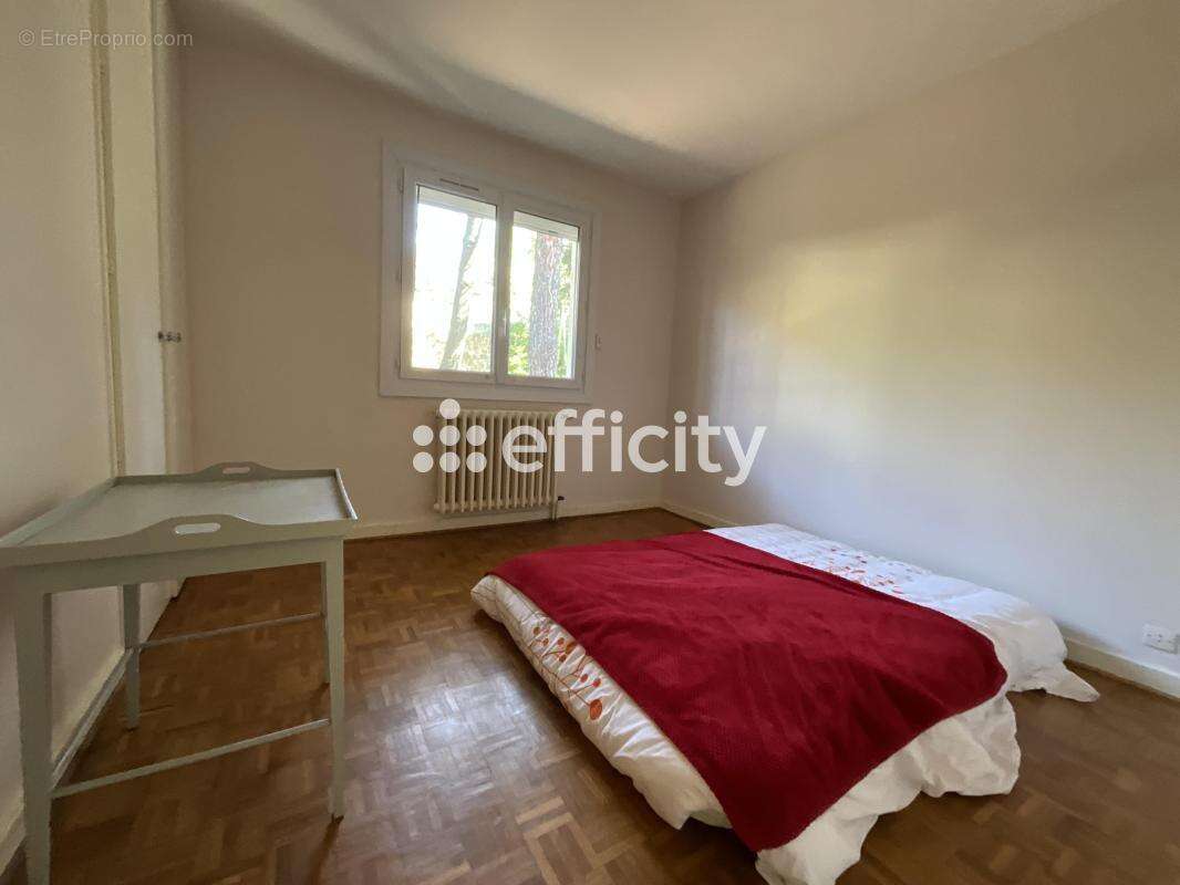 Maison 215 m² à Coux  - photo 14