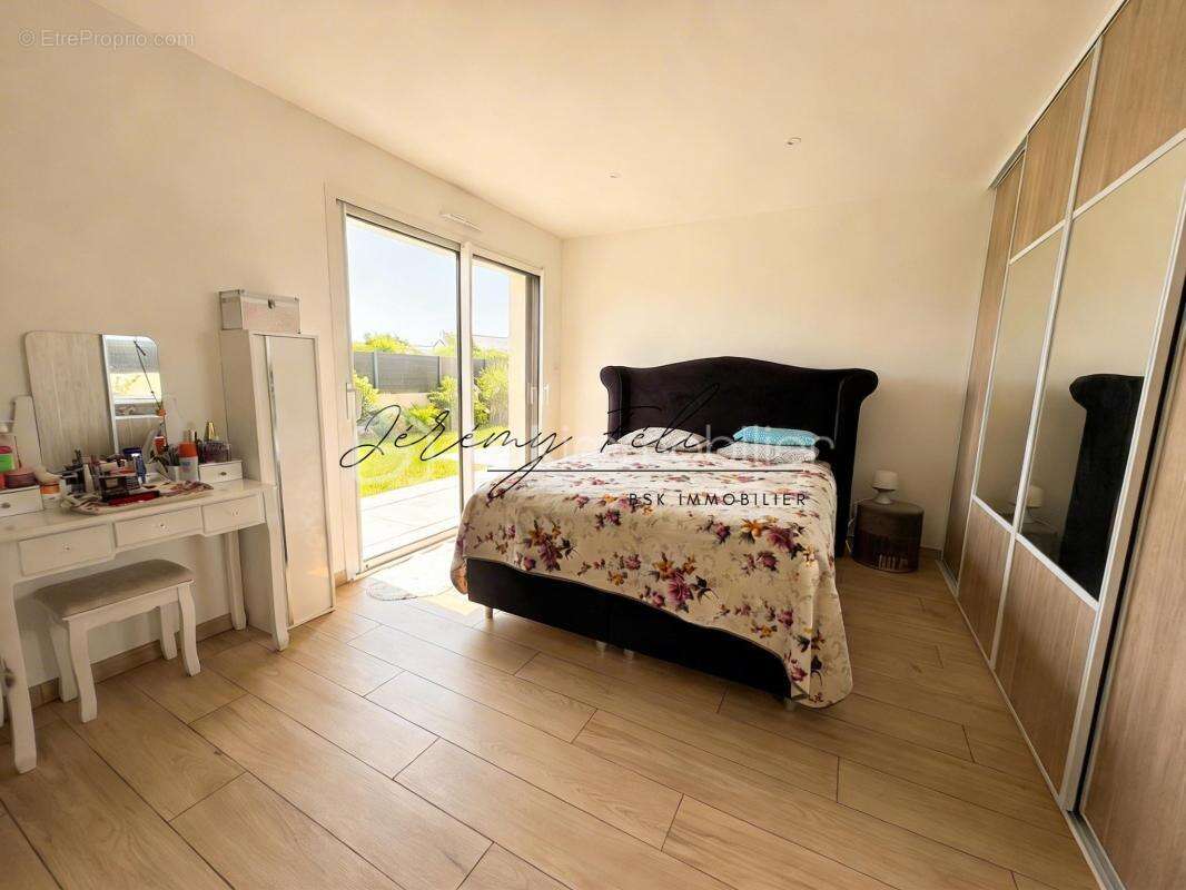 Villa contemporaine d’exception 4ch avec piscine intérieure – Guidel Plages - photo 6