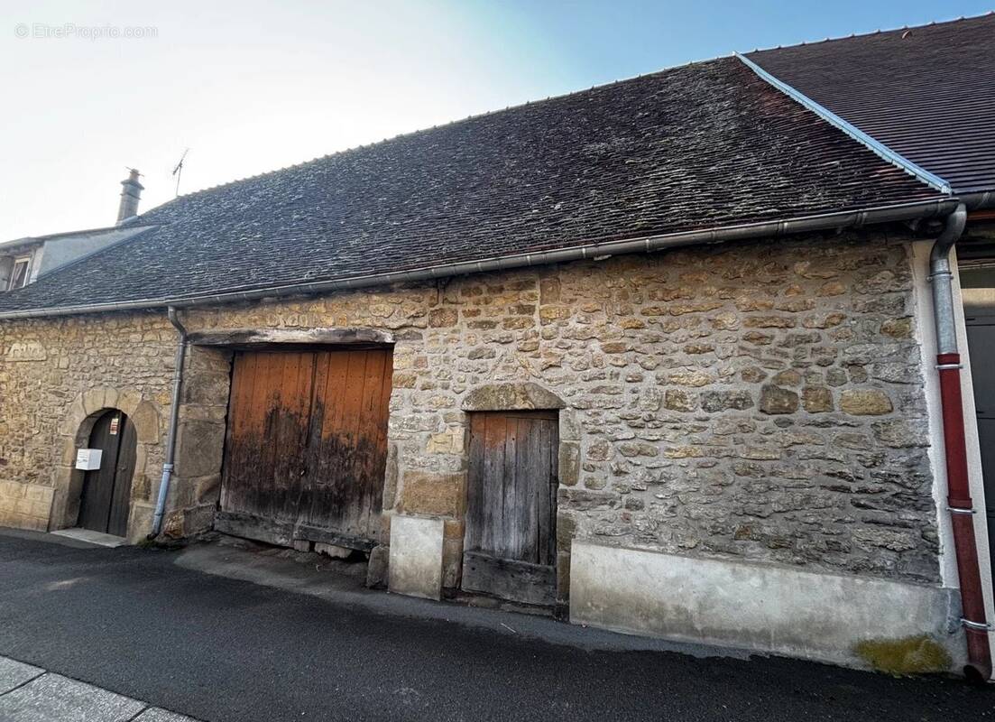 Maison à ARNAY-LE-DUC