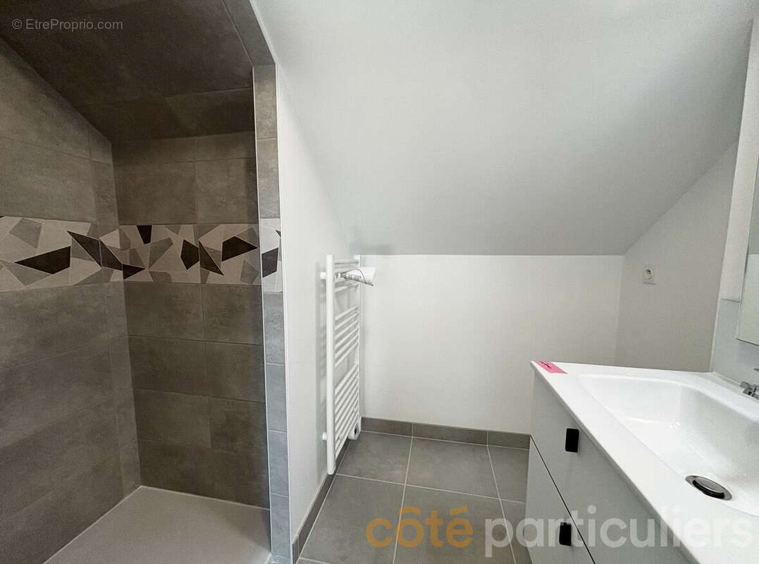 Appartement 29 m² à Rodez  - photo 4