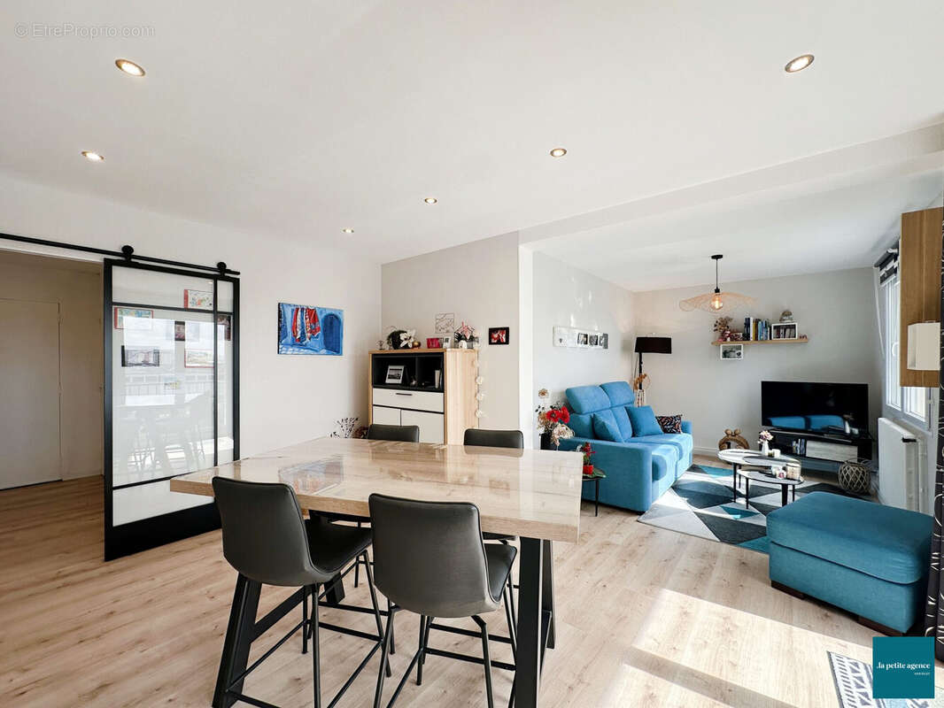 Appartement à EQUEURDREVILLE-HAINNEVILLE