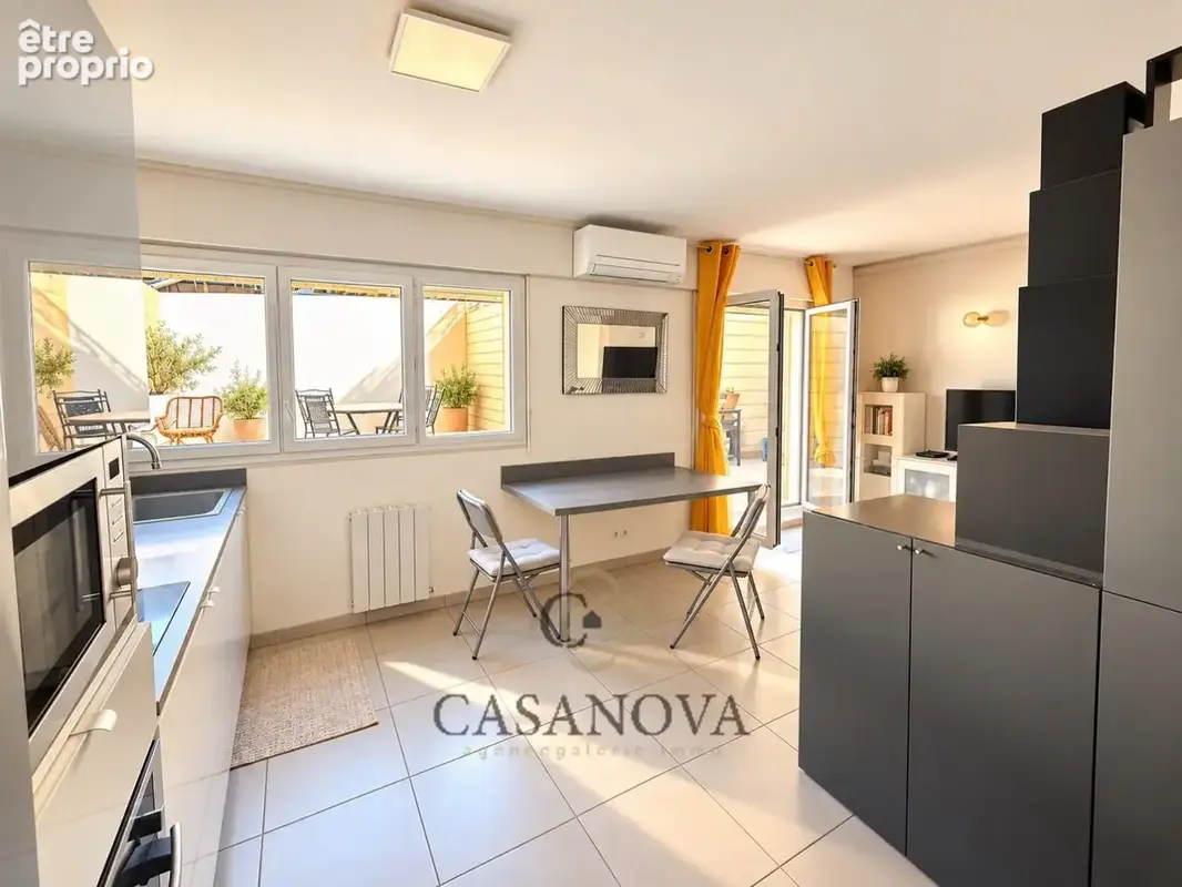 Appartement 2 pièces rénové 41 m² avec terrasse de 66 m²/ Centre Ville Montpellier - photo 4
