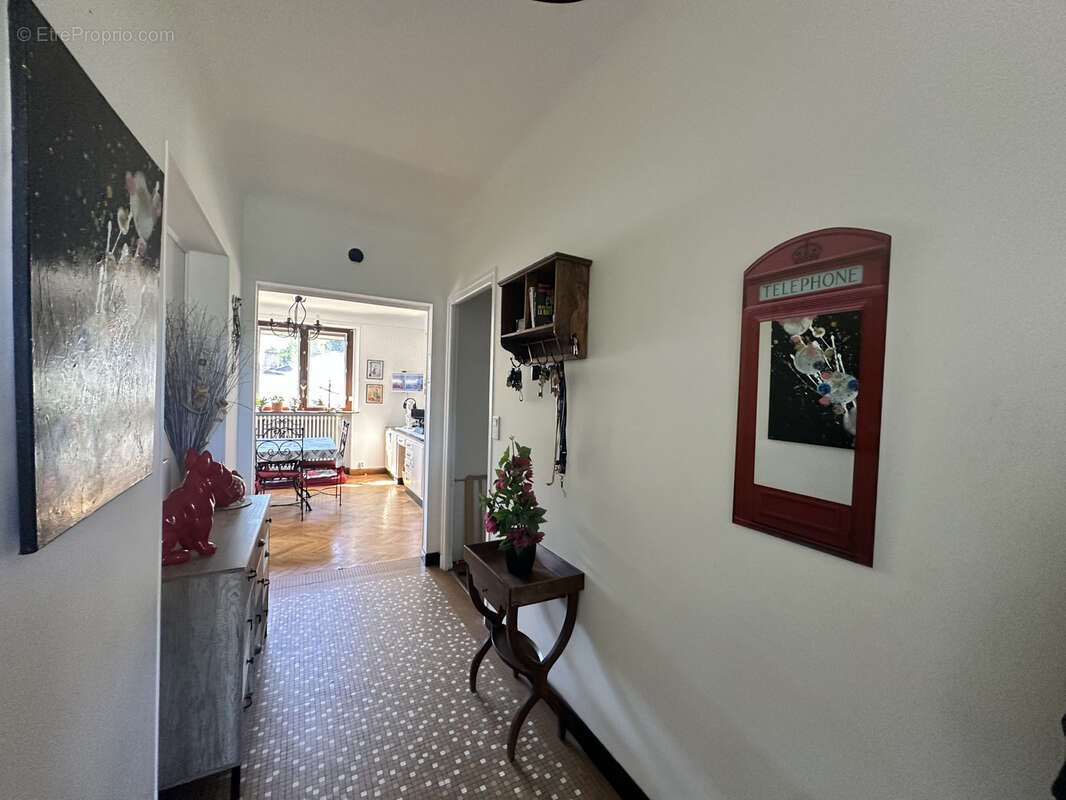 Maison à DECAZEVILLE