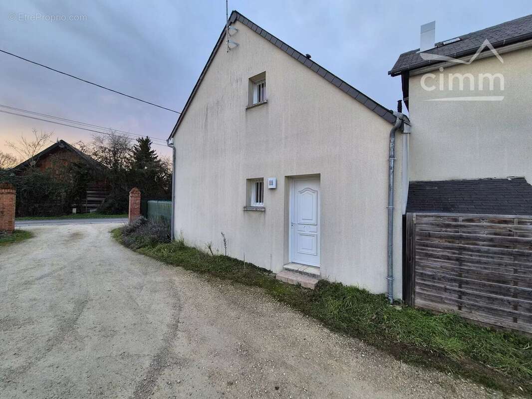 Maison à VILLEBAROU
