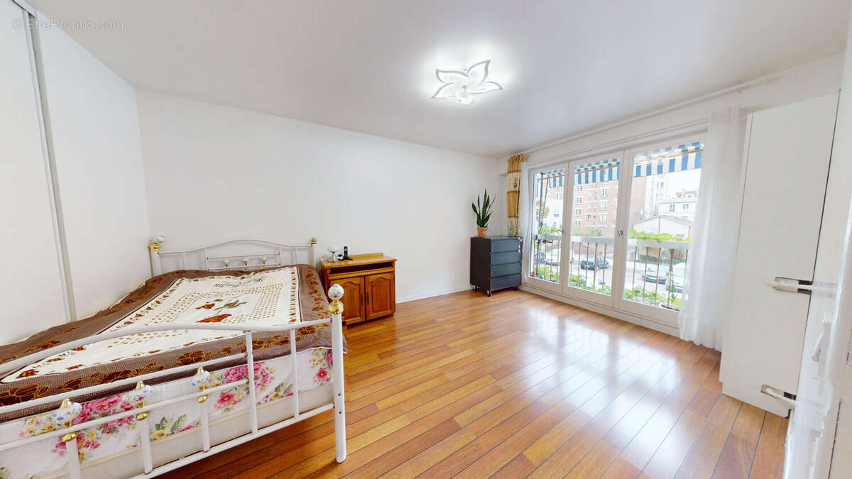 Appartement à AUBERVILLIERS