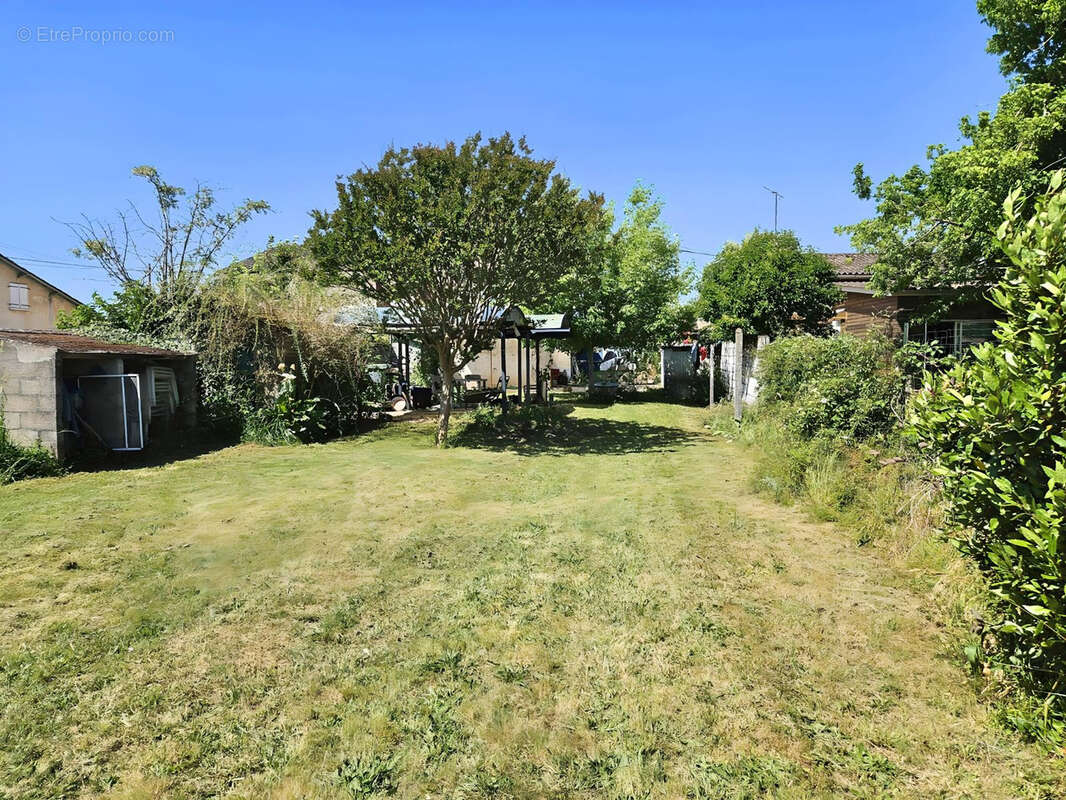 Rare à Coutras   Maison familiale 133 m2 avec potentiel locatif   Vente à terme libre - photo 14