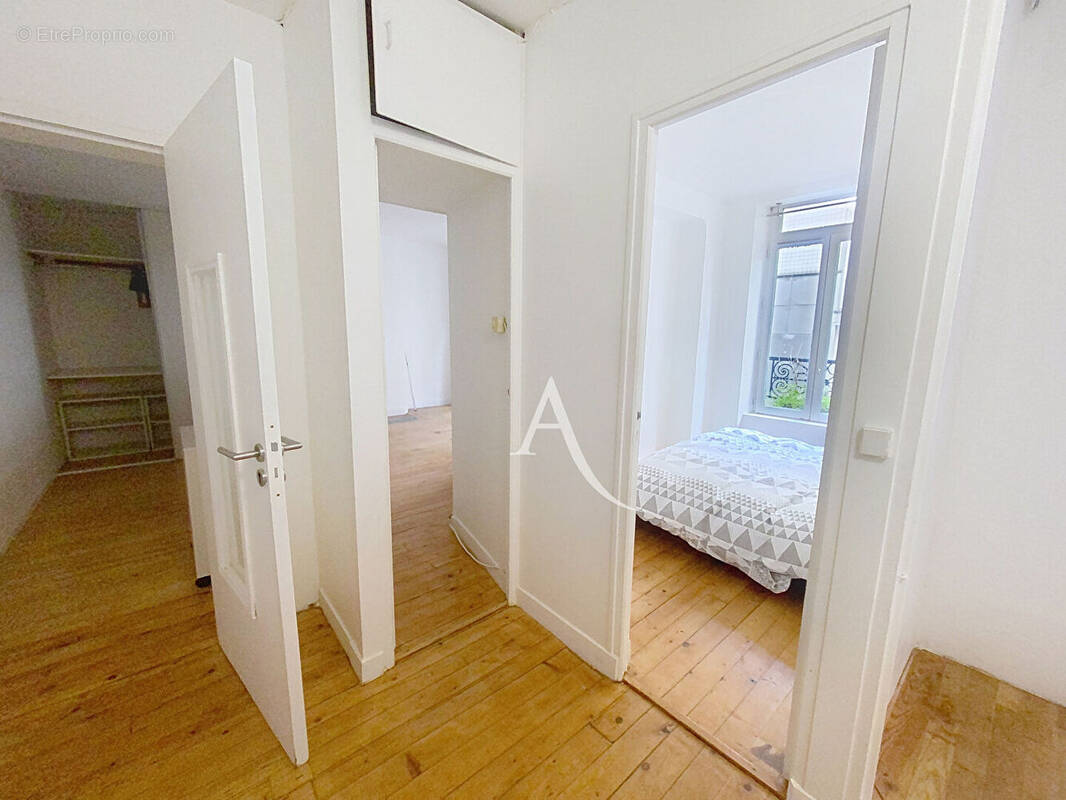 Appartement à PARIS-20E