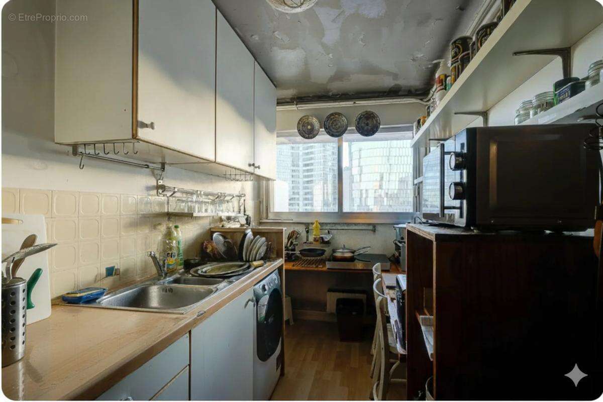 Appartement à COURBEVOIE