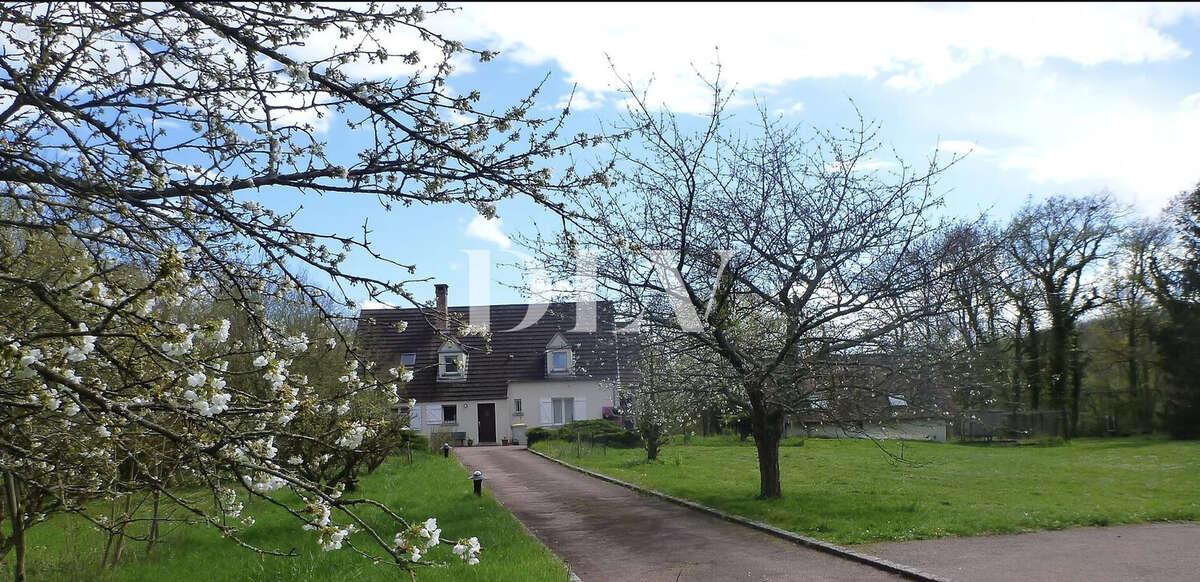 Maison à SOUPPES-SUR-LOING