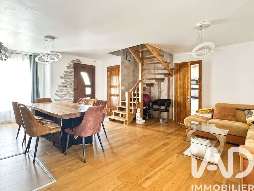 Photo 5 - Maison à SAINT-GERMAIN-LES-ARPAJON