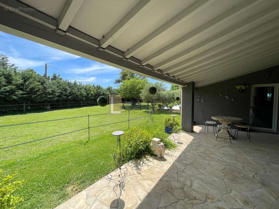 Propriété de charme avec installations équestres   220 m2 sur 8 900 m2 de terrain - photo 3