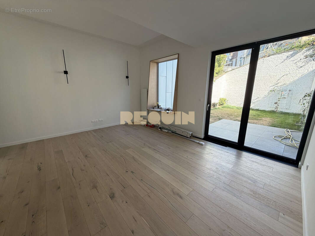 Appartement 3 pièces 79 m² à vendre à Lille (59000) - photo 3