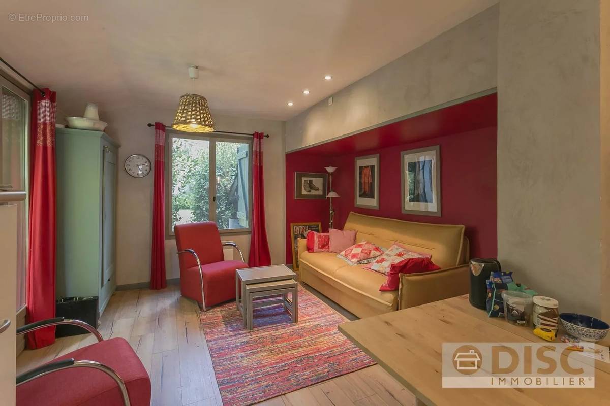 Maison à MONTFERMIER