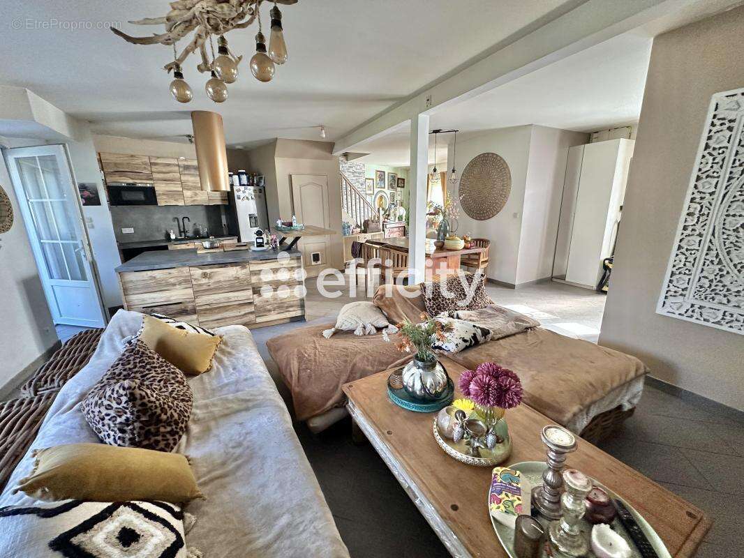 Maison à PONT-SAINT-MARTIN