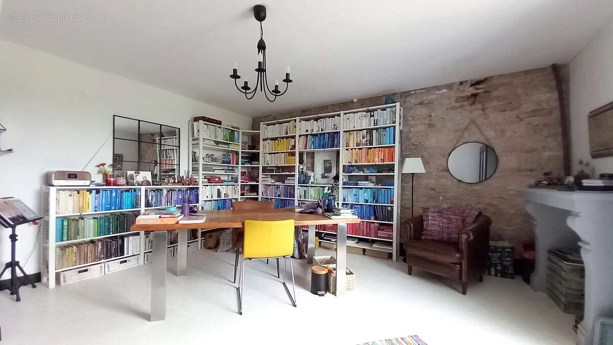 Maison à REGNEVELLE